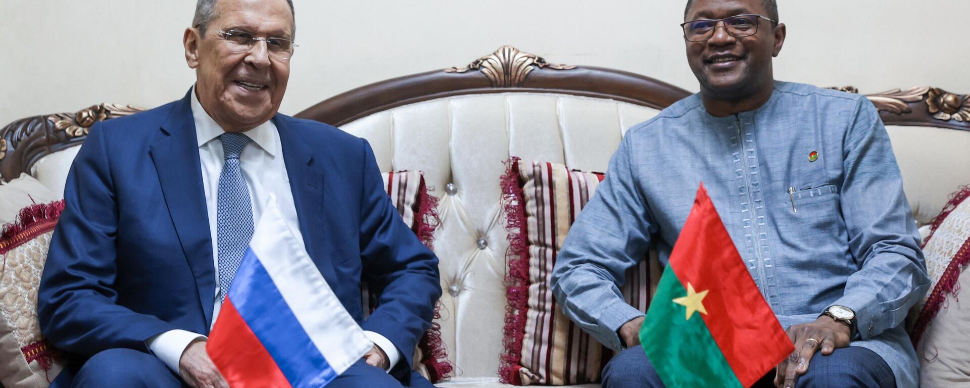 Russian Foreign Minister Sergey Lavrov and Burkina Faso's Foreign Minister Karamoko Jean-Marie Traore  - Sputnik International, 1920, 05.06.2024