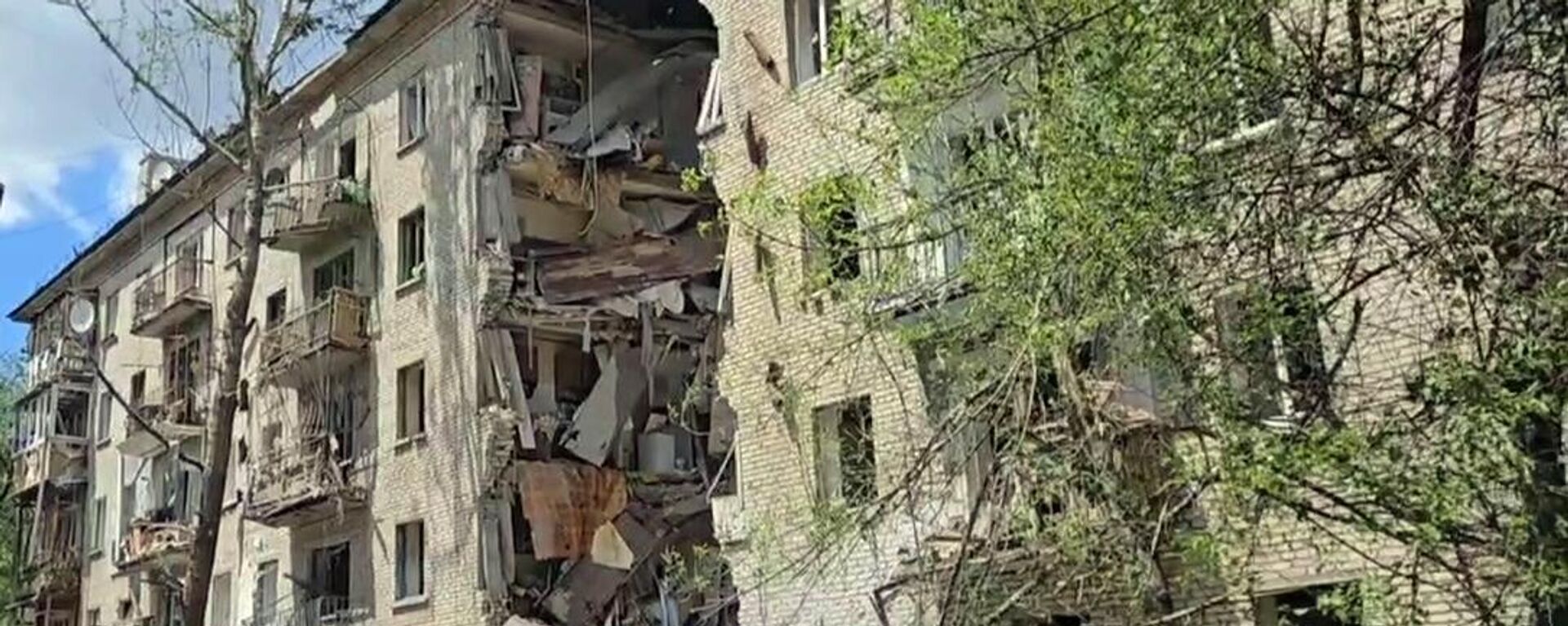 Aftermath of Ukrainian attack on Lugansk - Sputnik International, 1920, 07.06.2024