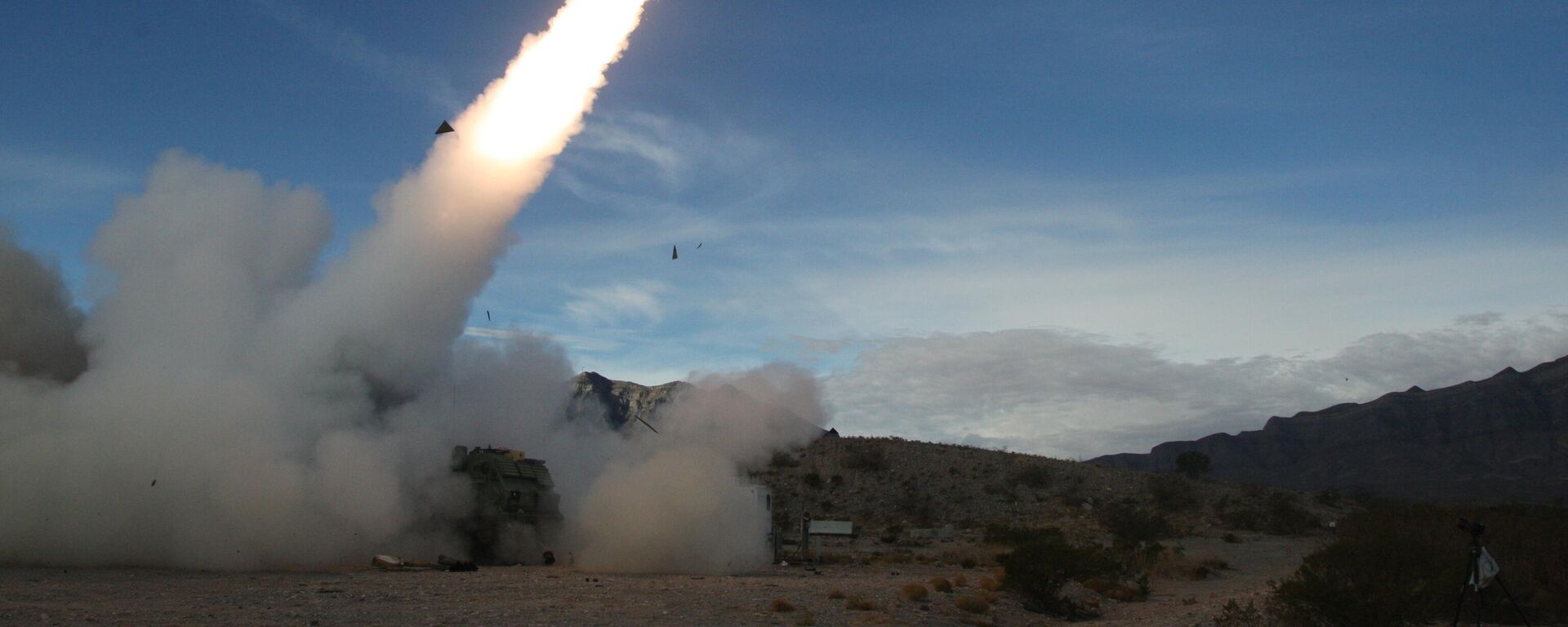 In this image provided by the U.S. Army, soldiers, from the 3rd Battalion, 321st Field Artillery Regiment of the 18th Field Artillery Brigade out of Fort Bragg N.C., conduct live fire testing at White Sands Missile Range, N.M., on Dec. 14, 2021, of early versions of the Army Tactical Missile System.  - Sputnik International, 1920, 08.06.2024