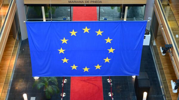 The flag of the European Union is seen inside the European Parliament building - Sputnik International