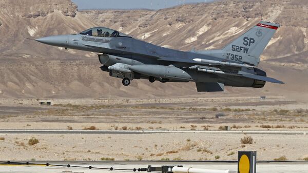 A US Air Force F-16 fighter takes off during the Blue Flag multinational air defence exercise at the Ovda air force base, north of the Israeli city of Eilat, on October 24, 2021. - Sputnik International