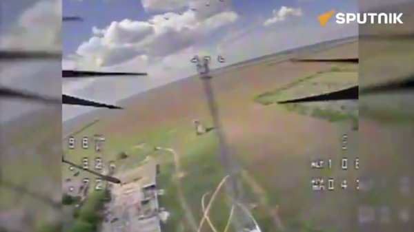 Russian Kamikaze Drones Take Out Ukrainian UAV Control Center - Sputnik International
