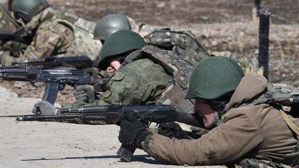 Servicemen are seen during a combat training - Sputnik International