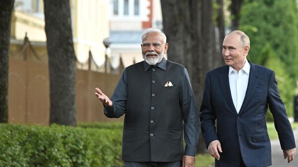 Russian President Vladimir Putin and Indian Prime Minister Narendra Modi - Sputnik International
