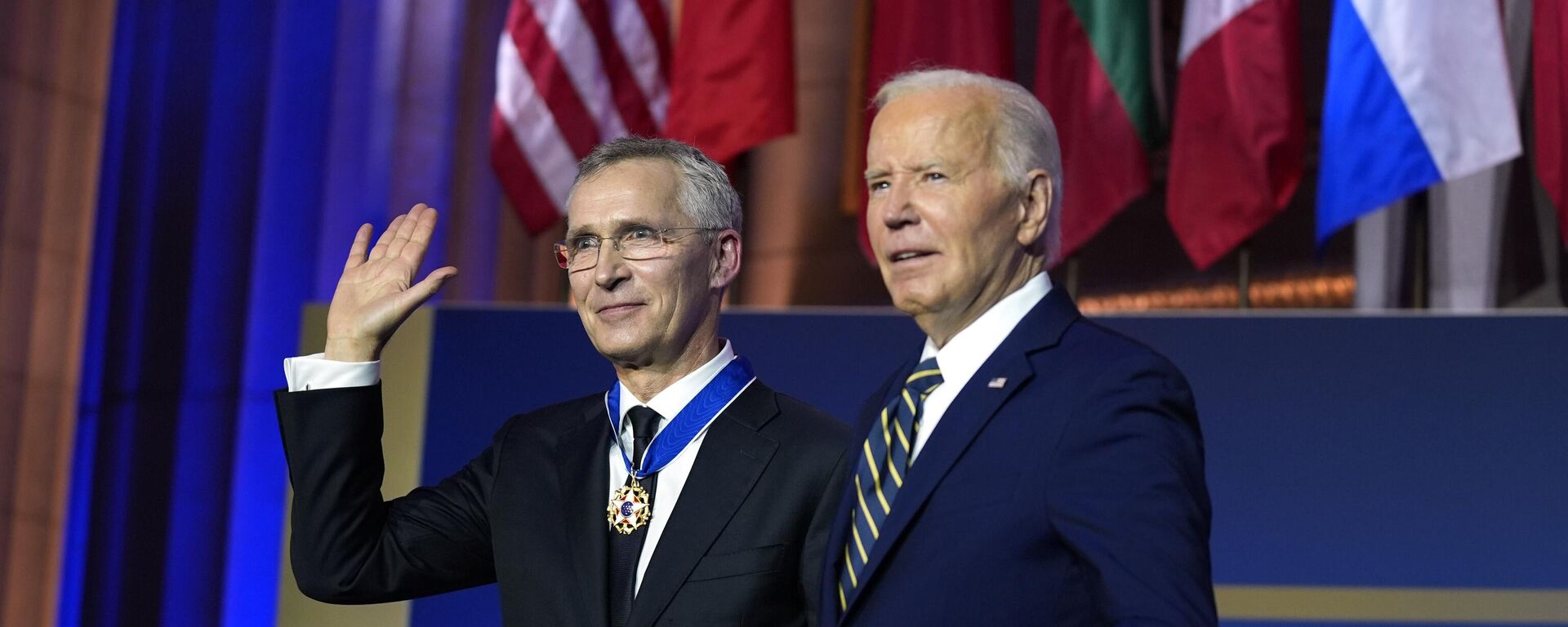 President Joe Biden, right, presents NATO Secretary General Jens Stoltenberg with the Presidential Medal of Freedom on the 75th anniversary of NATO at the Andrew W. Mellon Auditorium, Tuesday, July 9, 2024, in Washington. (AP Photo/Evan Vucci) - Sputnik International, 1920, 07.10.2024