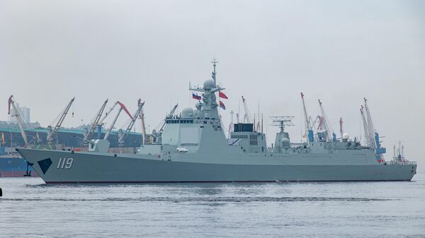 Chinese Navy's Guiyang destroyer is seen in the Far Eastern port of Vladivostok - Sputnik International