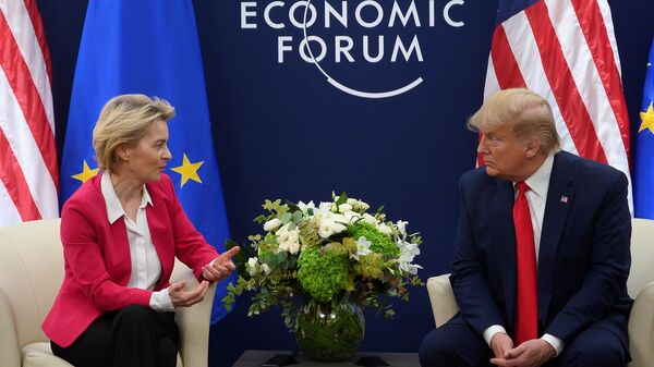 US President Donald Trump speaks with European Commission President Ursula von der Leyen prior to their meeting at the World Economic Forum in Davos, on January 21, 2020. - Sputnik International