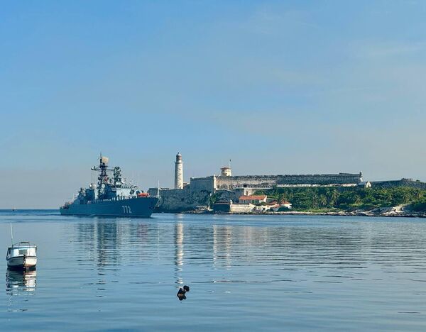 Russian warships enter the Cuban port of Havana. - Sputnik International