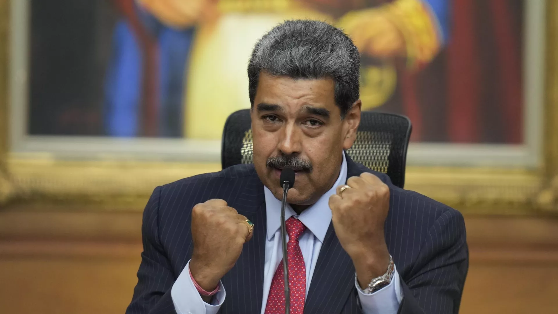 President Nicolas Maduro gestures during a news conference at Miraflores presidential palace in Caracas, Venezuela, Wednesday, July 31, 2024, three days after his disputed reelection. (AP Photo/Matias Delacroix) - Sputnik International, 1920, 01.08.2024