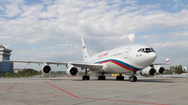 The plane carrying Russian President Vladimir Putin arrives at the airport of Yakutsk, Republic of Sakha (Yakutia), Russia - Sputnik International