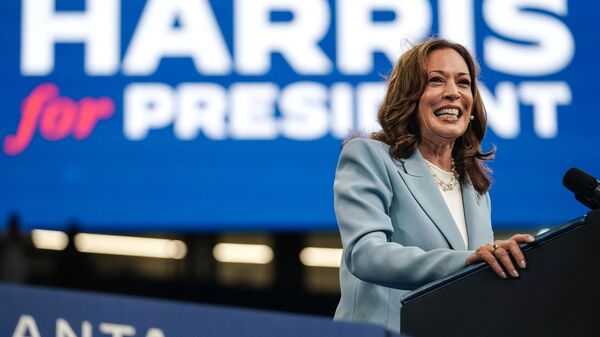 US Vice President and 2024 Democratic presidential candidate Kamala Harris speaks at a campaign rally in Atlanta, Georgia, on July 30, 2024. - Sputnik International