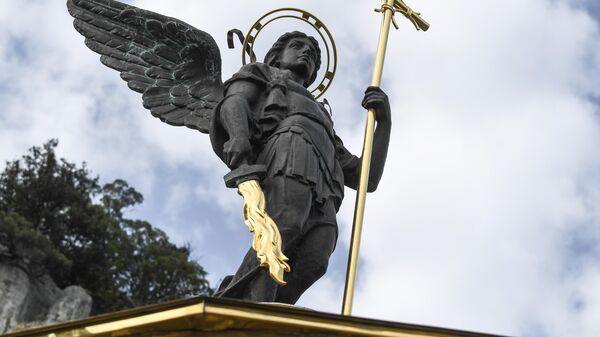 Sculpture of Archangel Michael in Crimea, Russia  - Sputnik International