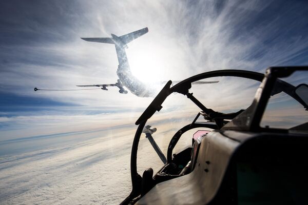 An Il-78 refueling tanker during Black Sea Fleet naval aviation tactical exercises. - Sputnik International