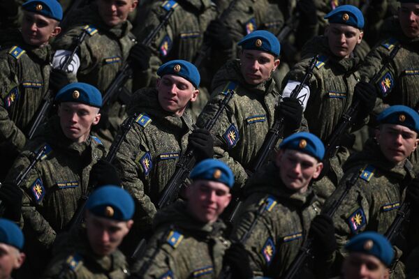 Cadets from the Zhukovsky and Gagarin Air Force Academy during a rehearsal for the military parade dedicated to the 77th anniversary of victory in the Great Patriotic War. - Sputnik International