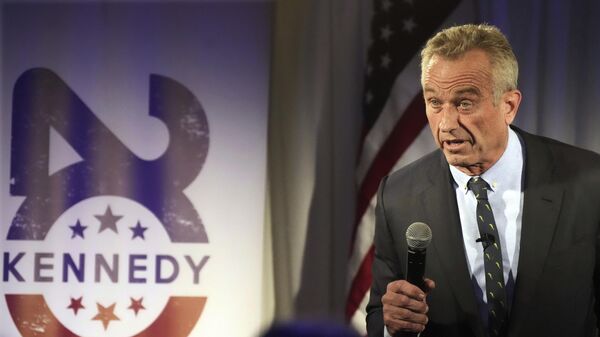 Independent presidential candidate Robert F. Kennedy Jr. speaks during a campaign event. - Sputnik International