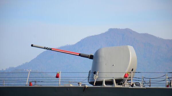 A turret is seen on the US Navy's USS Porter guided missile destroyer of the Sixth Fleet moored at the Black Sea port of Batumi. - Sputnik International