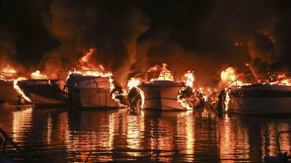 Boats are on fire in Medulin, Croatia, early Wednesday, May 15, 2024. - Sputnik International