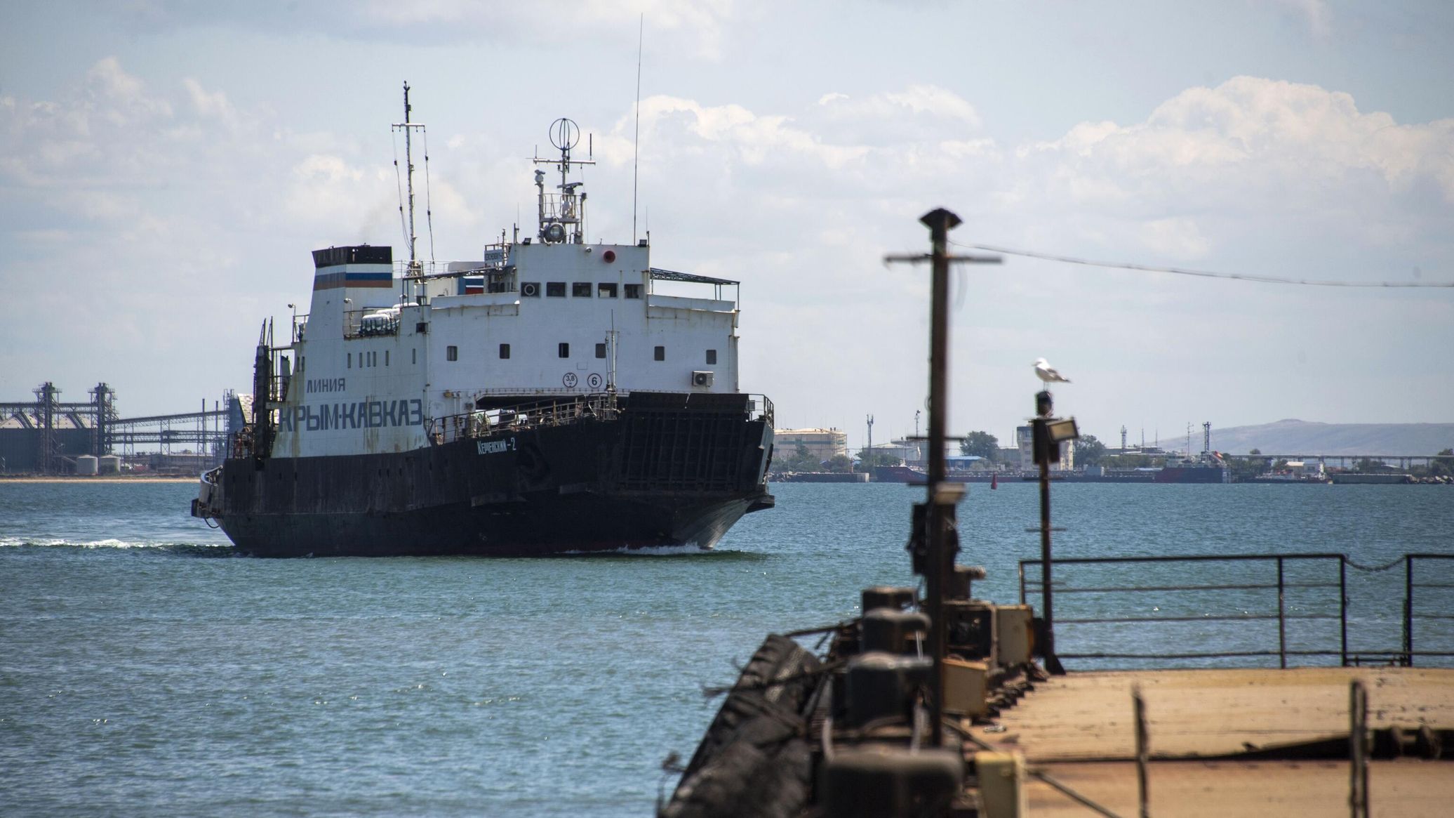 Russia Hits Container Ship With Cargo for Ukrainian Forces at Chernomorsk Port — Military