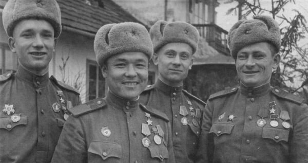 Soviet heroes of the Dnepr assault. - Sputnik International