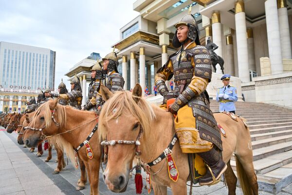 Soldiers of the Mongolian honor guard. - Sputnik International