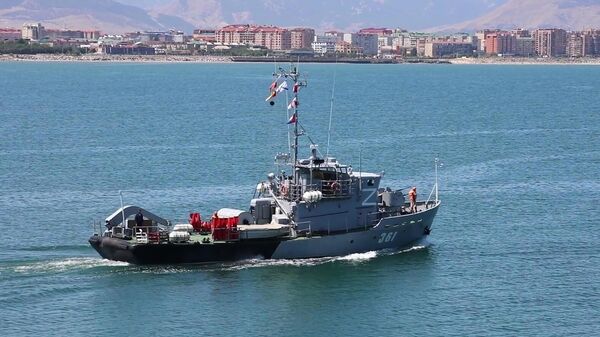 Russian minesweeper RT-71 takes part in planned exercises of the Russian Navy - Sputnik International