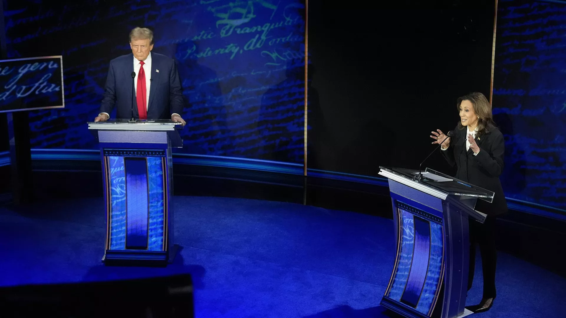 Republican presidential nominee former President Donald Trump watches as Democratic presidential nominee Vice President Kamala Harris speaks during an ABC News presidential debate at the National Constitution Center, Tuesday, Sept. 10, 2024, in Philadelphia.  - Sputnik International, 1920, 30.10.2024