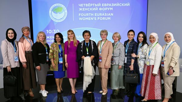 Participants at the opening of the platform 'Women in Ecology: New Horizons for Growth' at the Eurasian Women's Forum in St. Petersburg - Sputnik International