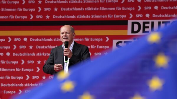 German Chancellor Olaf Scholz speaks during the closing rally campaign for the European Parliament election of the German Social Democrats (SPD) in Duisburg, Germany, Saturday, June 8, 2024 - Sputnik International