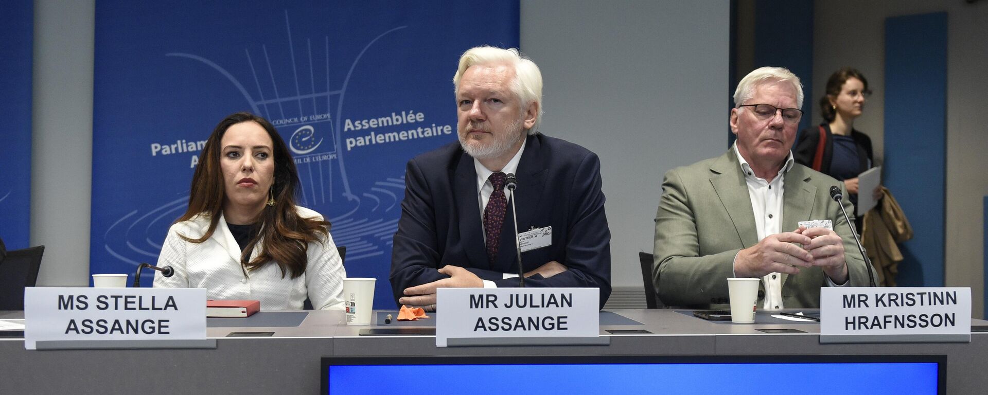 Wikileaks founder Julian Assange, center, his wife Stella Assange, left, and editor-in-chief of WikiLeaks Kristin Hrafnsson, listen the open speech at the Council of Europe while his wife Stella Assange sits next to him, in Strasbourg, eastern France, Tuesday, Oct. 1, 2024 - Sputnik International, 1920, 03.10.2024