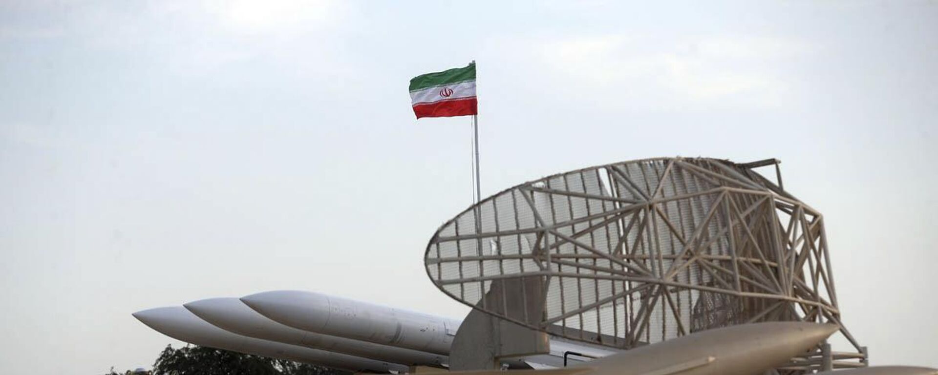 In this picture released by the official website of the Iranian Army on Friday, Jan. 19, 2024, missiles are seen during a military drill in southern Iran - Sputnik International, 1920, 09.10.2024