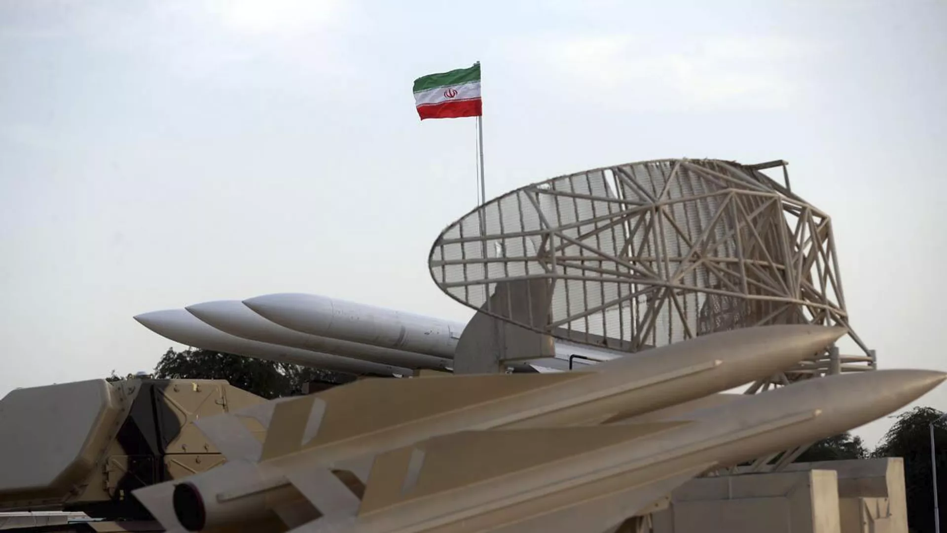 In this picture released by the official website of the Iranian Army on Friday, Jan. 19, 2024, missiles are seen during a military drill in southern Iran - Sputnik International, 1920, 09.10.2024