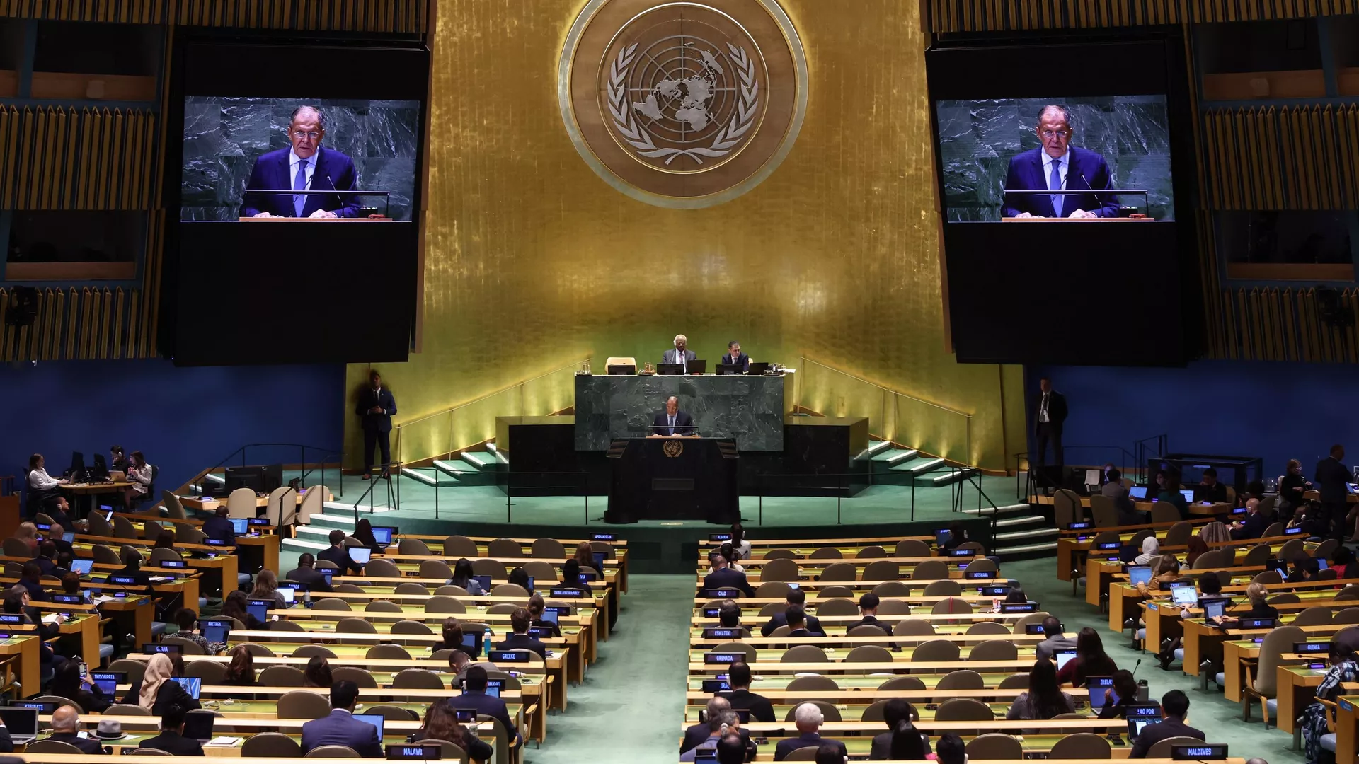 Russian Foreign Minister Sergey Lavrov addresses the 79th session of the United Nations General Assembly at the UN Headquarters, in New York City, the United States. - Sputnik International, 1920, 06.10.2024