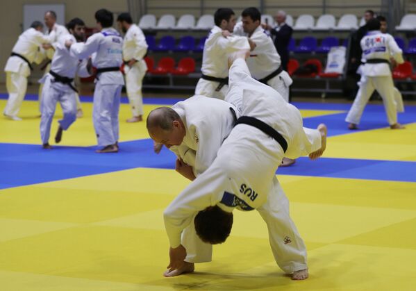 Putin joins the judo training session in Yug-Sport Training Centre in Sochi, 2019. - Sputnik International