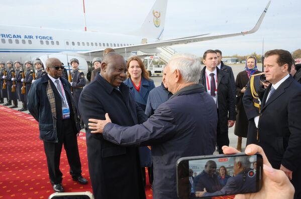 South African President Cyril Ramaphosa, who arrived to participate in the 16th BRICS Summit, during the welcoming ceremony. - Sputnik International