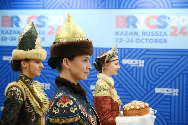 Welcome ceremony for Foreign Minister of Cuba Bruno Eduardo Rodríguez Parrilla at the Kazan airport. The minister arrived in Kazan to take part in the 16th BRICS Summit. - Sputnik International