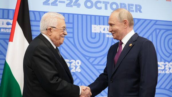 XVI BRICS summit. Russian President Vladimir Putin meets with Palestinian President Mahmoud Abbas - Sputnik International