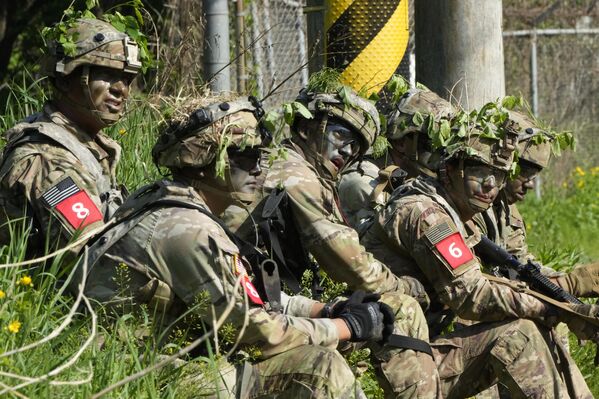 US Army soldiers engage in a military drill in South Korea. - Sputnik International