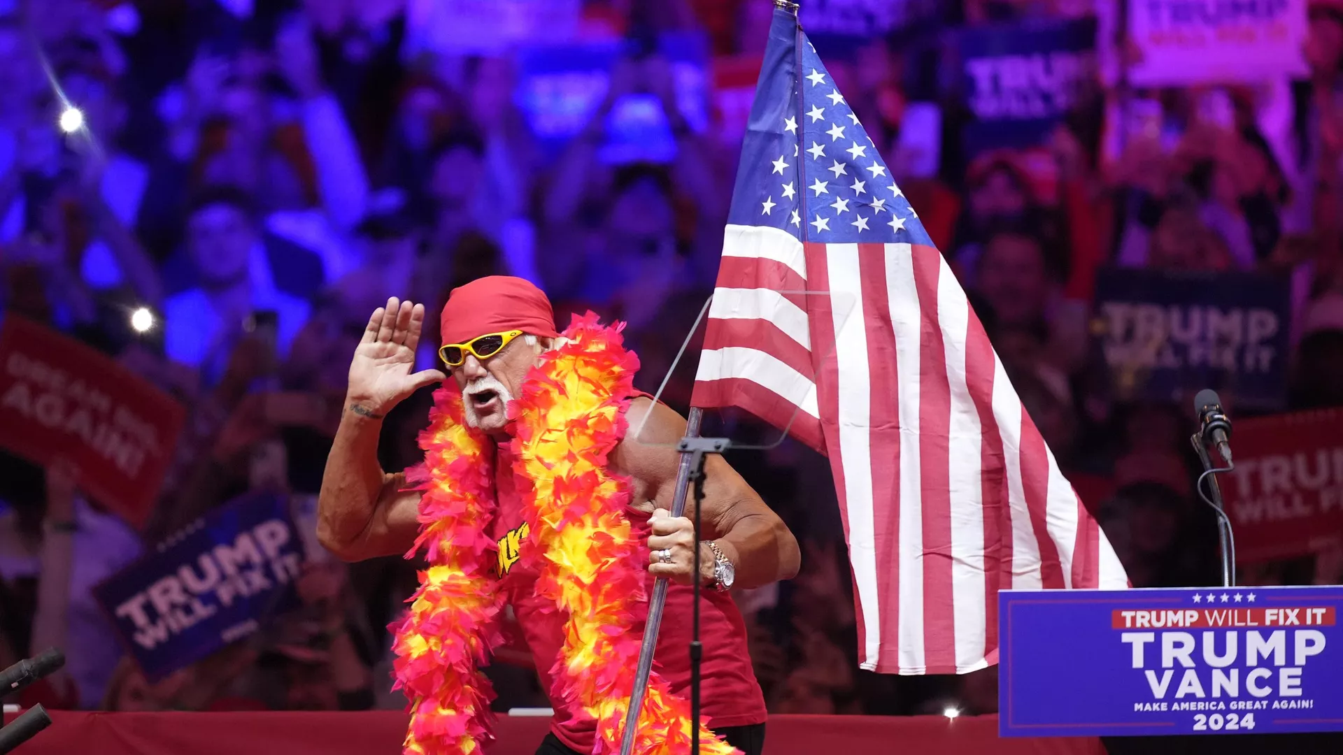 Hulk Hogan stands on stage before Republican presidential nominee former President Donald Trump at a campaign rally at Madison Square Garden, Sunday, Oct. 27, 2024, in New York. - Sputnik International, 1920, 31.10.2024