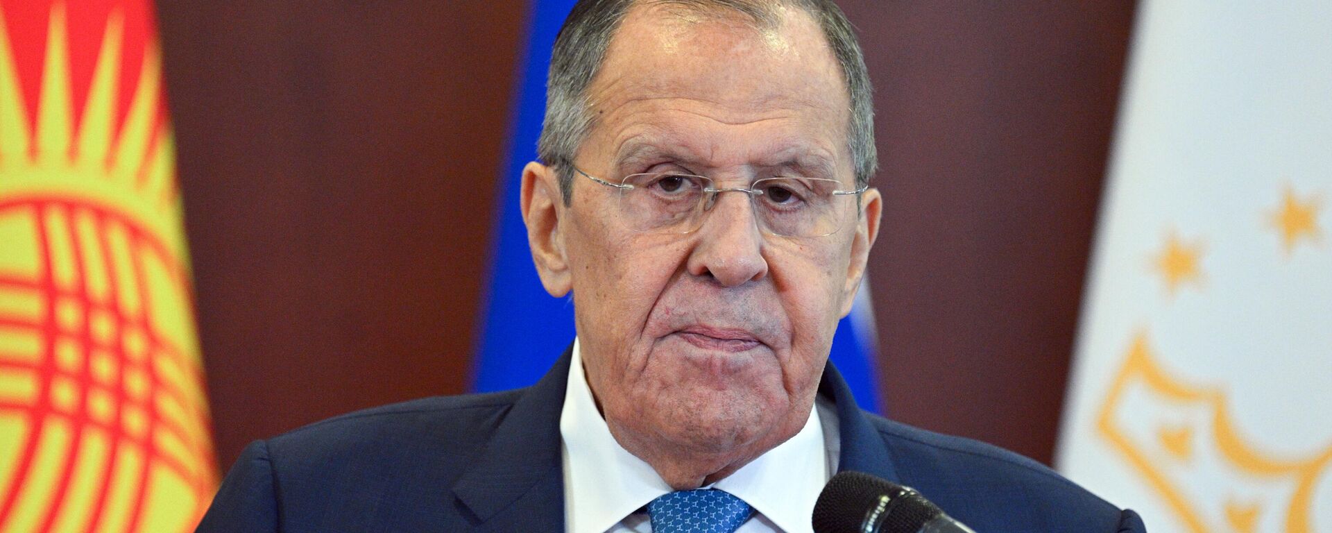 Russian Foreign Minister Sergey Lavrov attends a news conference following a meeting of the Commonwealth of Independent States (CIS) Foreign Ministers Council in Moscow, Russia - Sputnik International, 1920, 07.07.2025