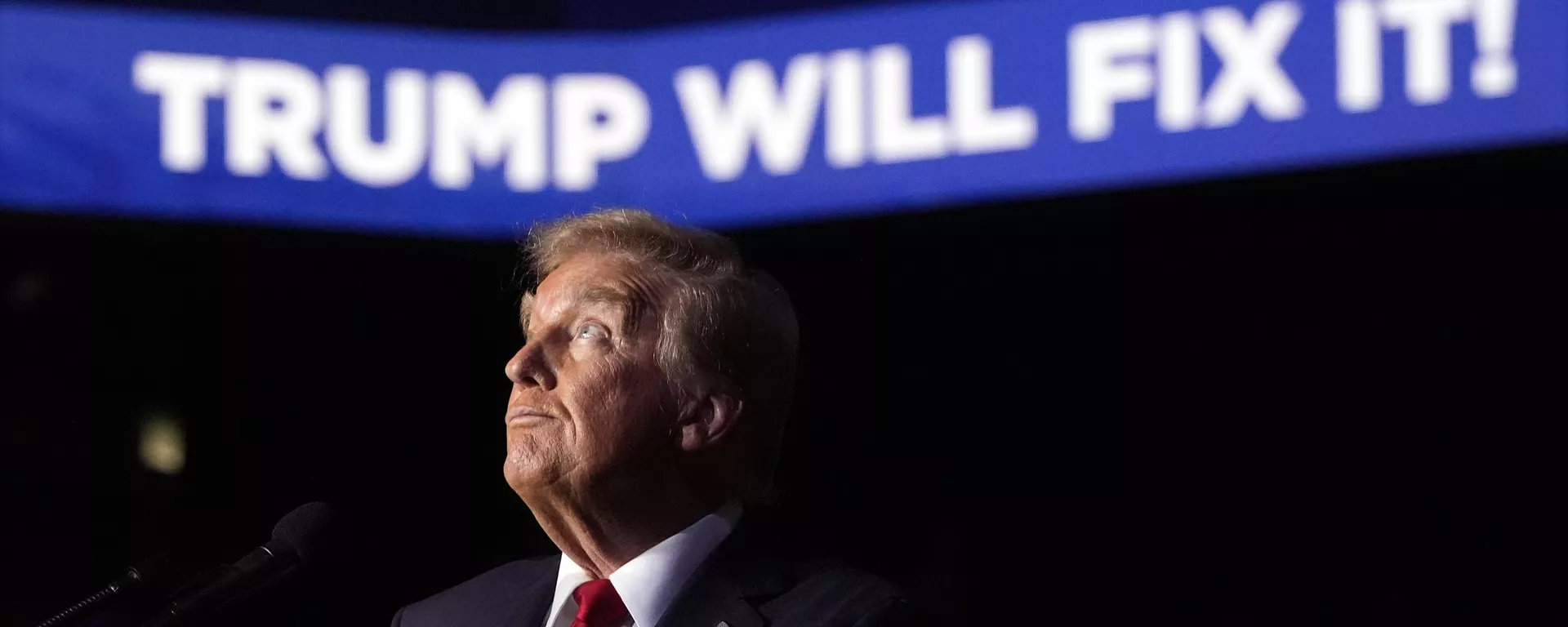 Republican presidential nominee former President Donald Trump speaks during a campaign rally at Lee's Family Forum, Thursday, Oct. 31, 2024, in Henderson, Nev.  - Sputnik International, 1920, 06.11.2024