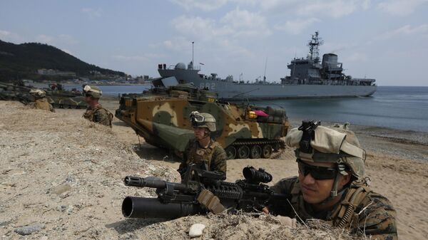 US Marines aim on target during the U.S.-South Korea joint military exercises called Ssangyong 2013 as part of their two-month-long Foal Eagle military exercises in Pohang, south of Seoul, South Korea, Friday, April 26, 2013.  - Sputnik International