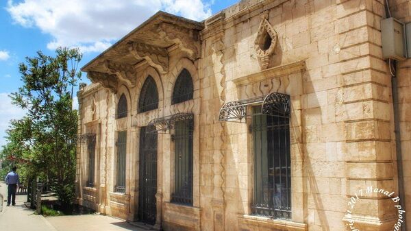 Historical entrance building at the temple complex of Baalbek Historical entrance building at the temple complex of Baalbek - Sputnik International