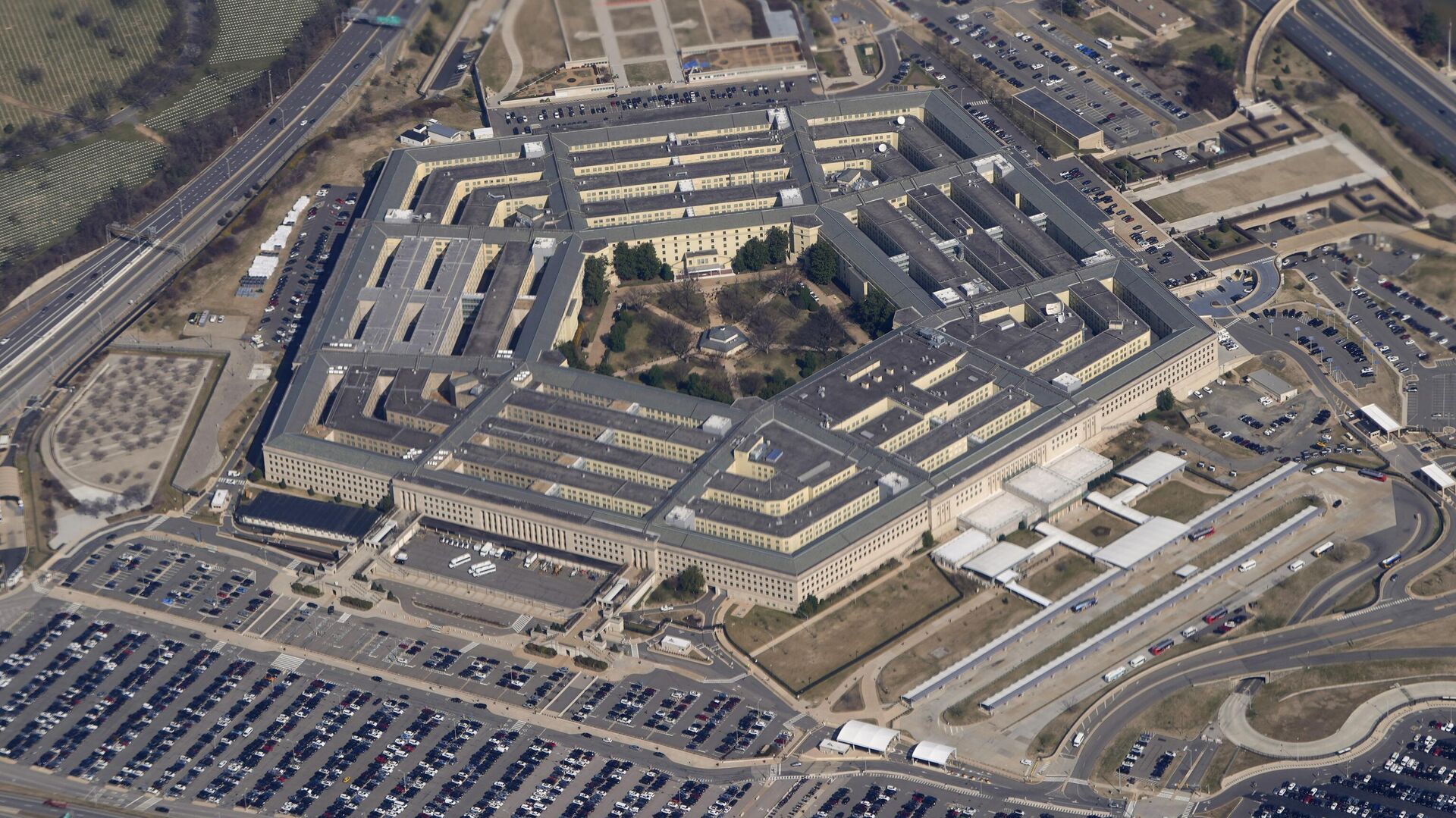 Trump May Fight Pentagon’s ‘Woke’ Generals After Taking Office