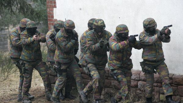 Belgian soldiers during a NATO multi-national military exercise in Bitche, France. - Sputnik International