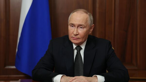 Russian President Vladimir Putin makes an address to the Russian armed forces personnel and citizens after Ukraine fired six US-made ATACMS ballistic missiles on November 19 - Sputnik International