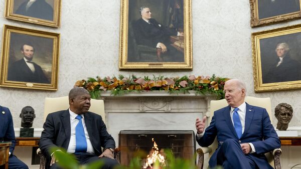 President Joe Biden meets with Angola's President Joao Manuel Goncalves Lourenco in the Oval office of the White House, Thursday, Nov. 30, 2023, in Washington.  - Sputnik International