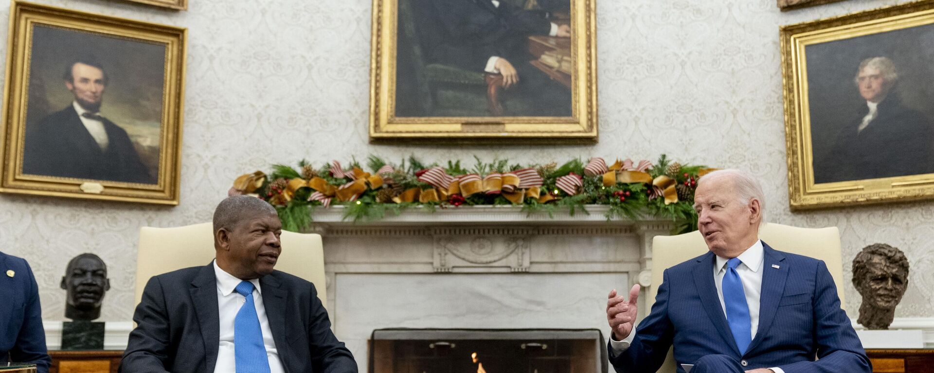 President Joe Biden meets with Angola's President Joao Manuel Goncalves Lourenco in the Oval office of the White House, Thursday, Nov. 30, 2023, in Washington.  - Sputnik International, 1920, 01.12.2024