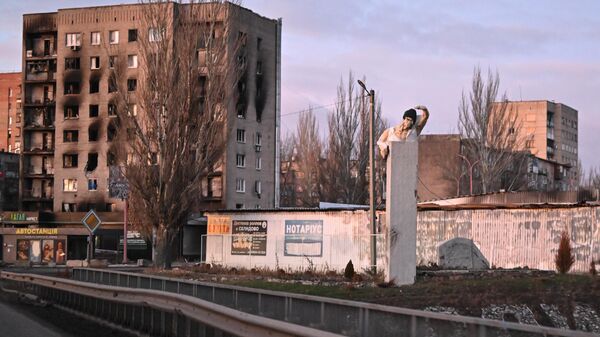 Donetsk People's Republic. Homes damaged in fierce fighting between Russian and Ukrainian forces. - Sputnik International