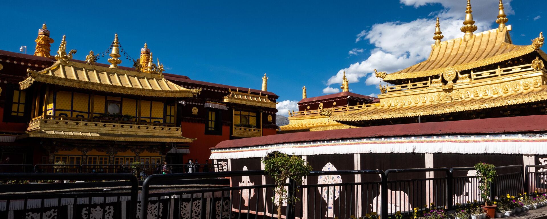 Temple in Tibet - Sputnik International, 1920, 07.01.2025