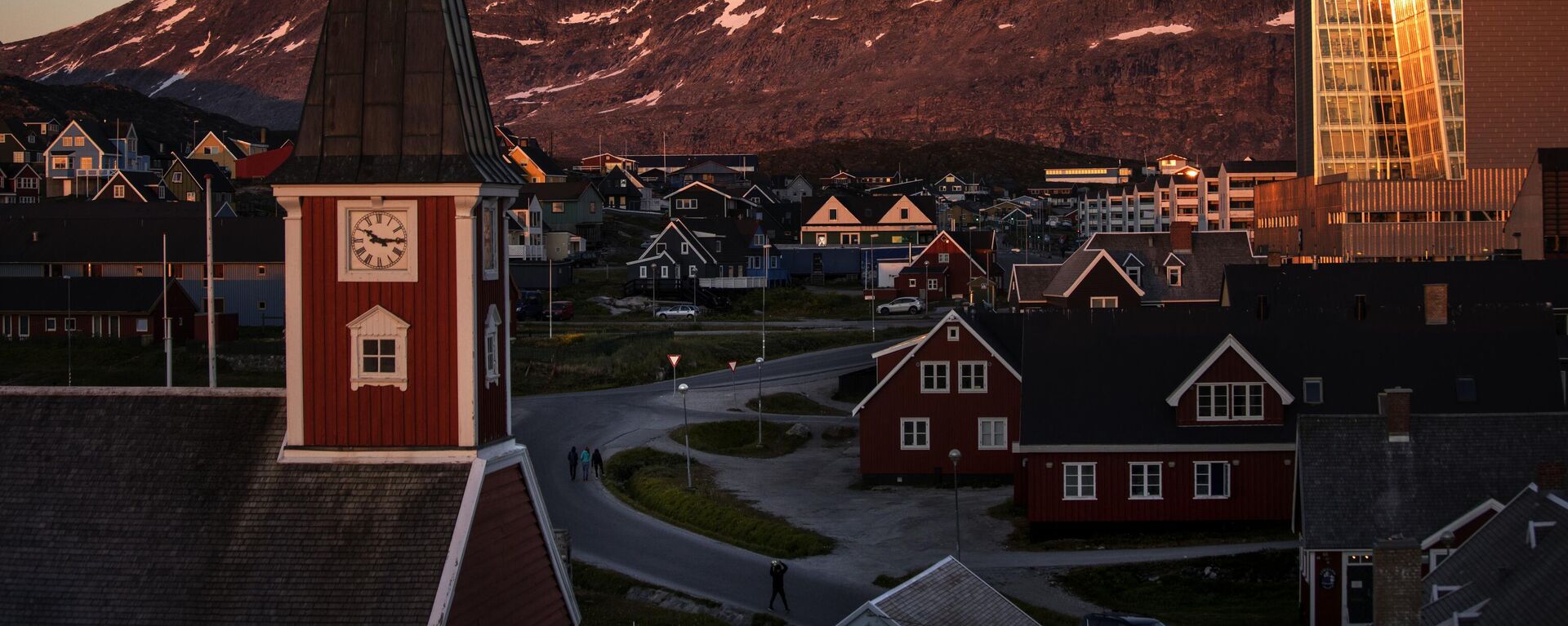 The sun sets over Nuuk, Greenland, Monday, July. 31, 2017 - Sputnik International, 1920, 11.01.2026
